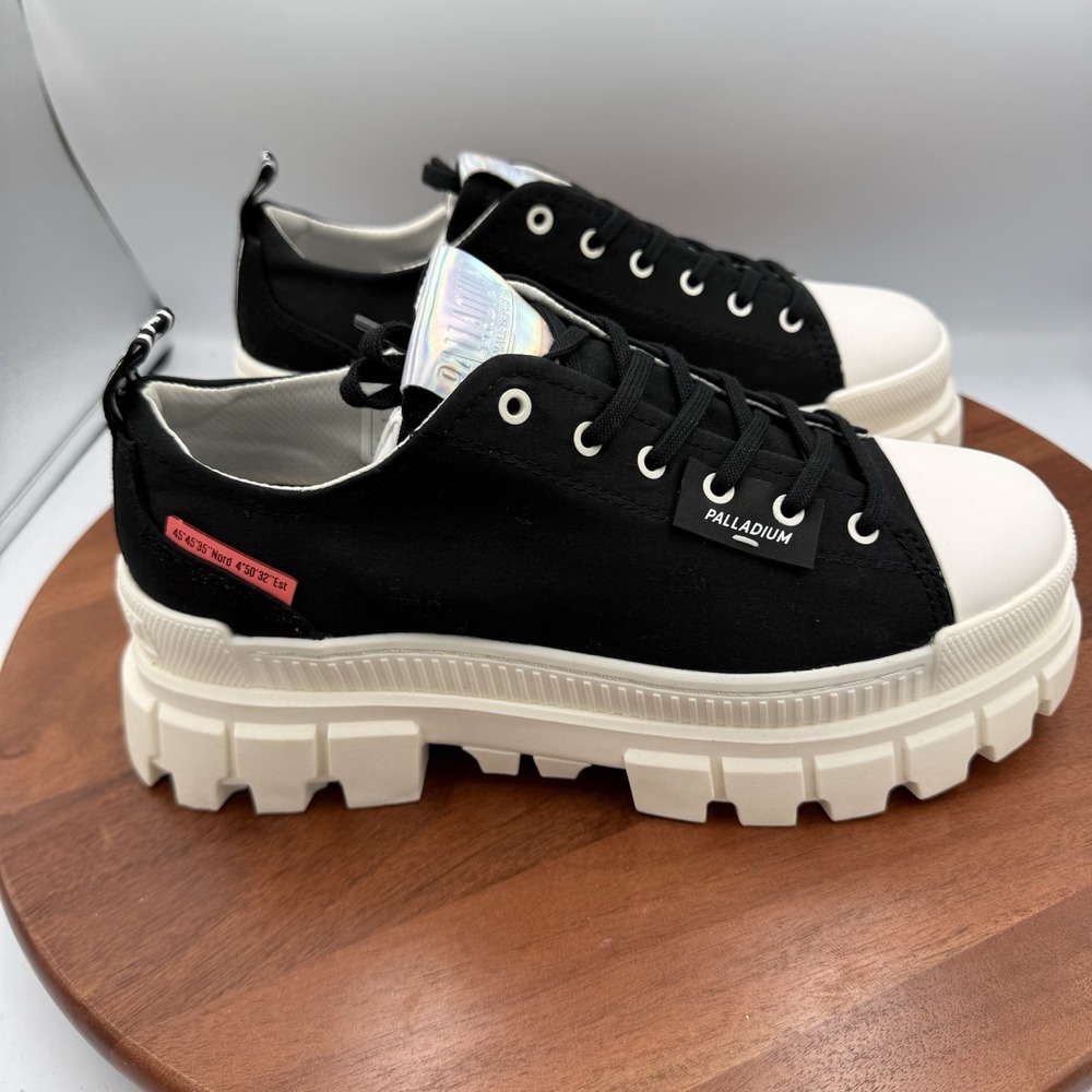 Palladium Revolt‎ LO TX Star Black/Marshmallow Women Chunky Platform Shoe Sz. 10